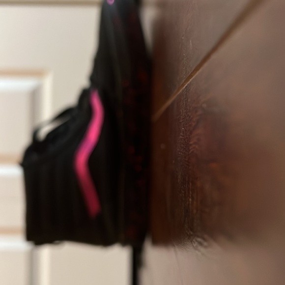 COPY - Girls size 3 high top vans shoes. - Picture 5 of 5